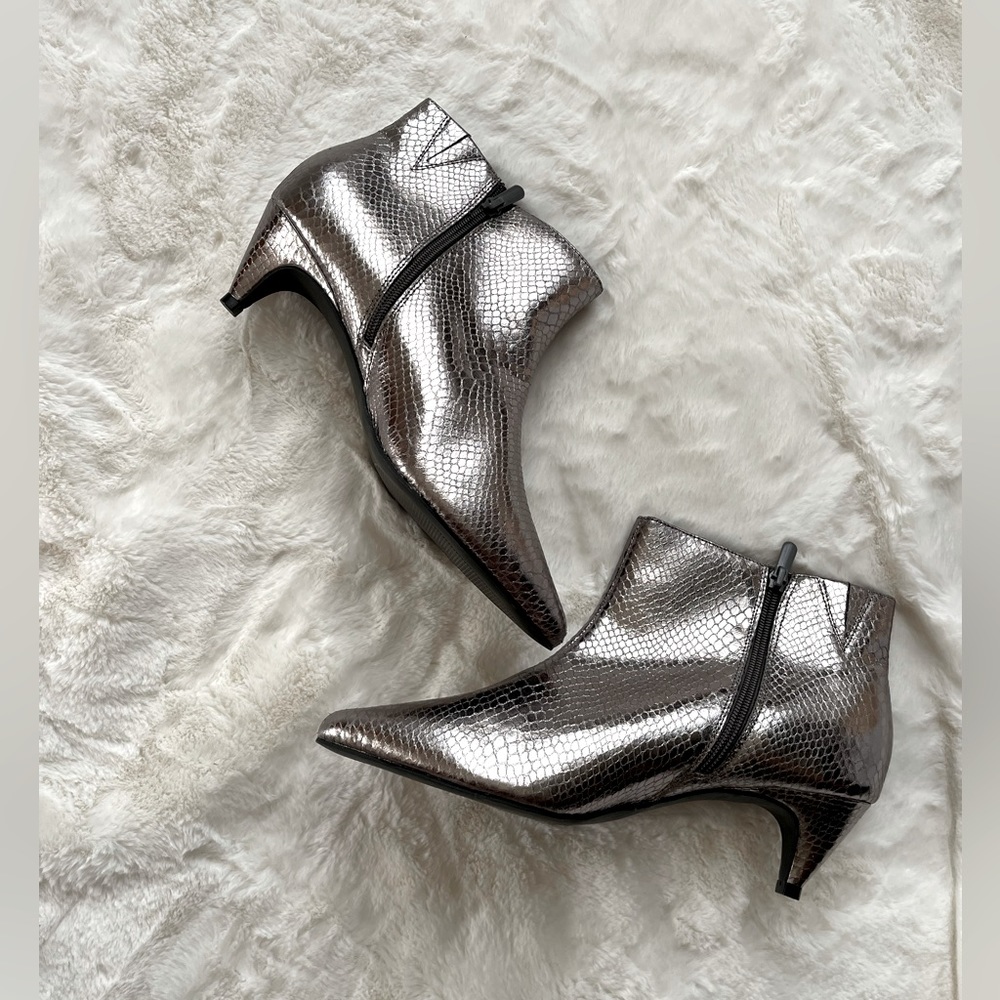 Silver kitten heel ww torrid boots